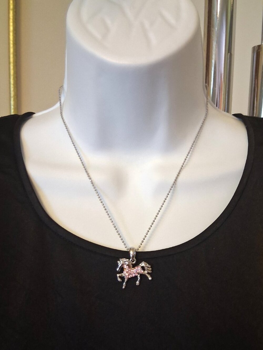 Vintage Artistic Horse Pendant Pink Austrian Crystal Silver-Plated Necklace - Picture 11 of 11